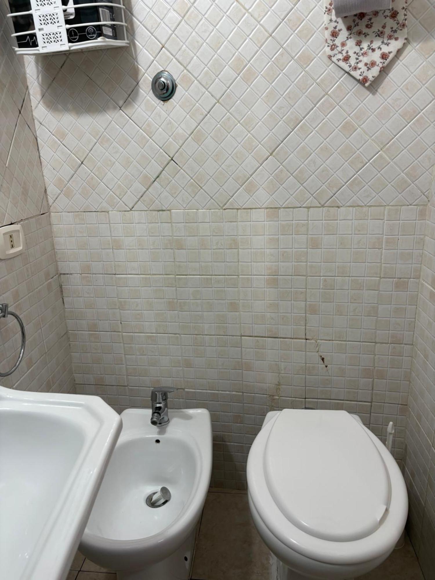 Guest House “Nonna Rossa” เนเปิลส์ ภายนอก รูปภาพ